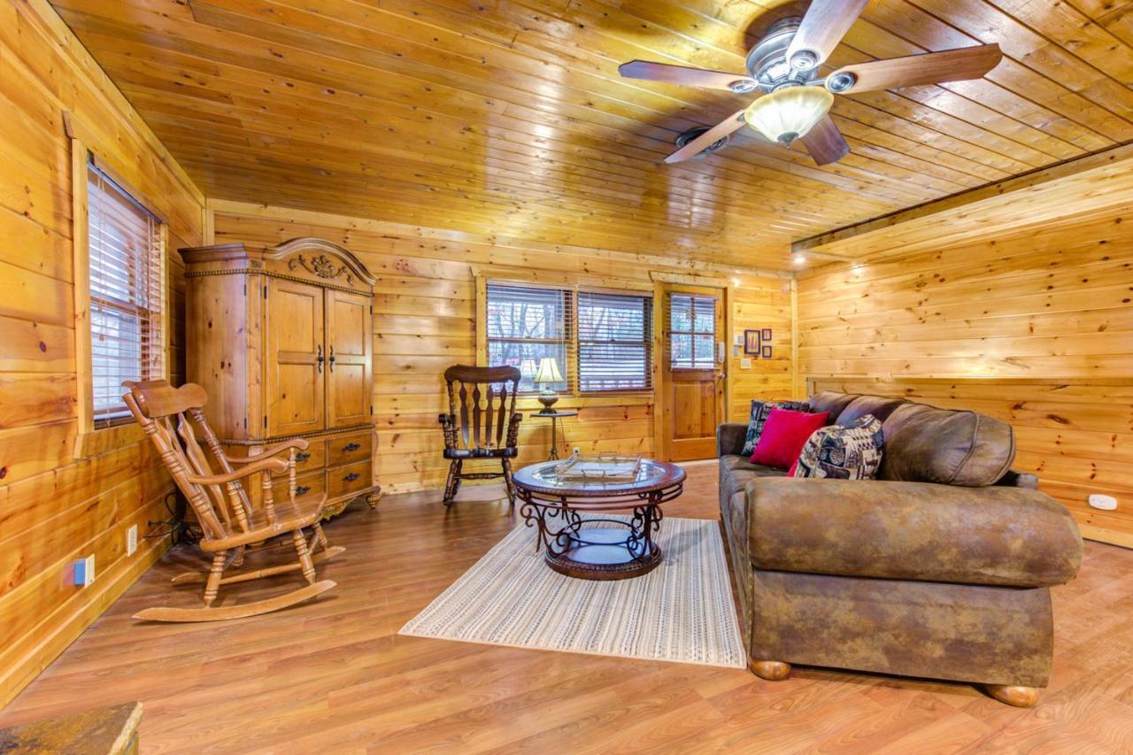 비둘기 포지 Country Oaks Cabin 빌라 외부 사진
